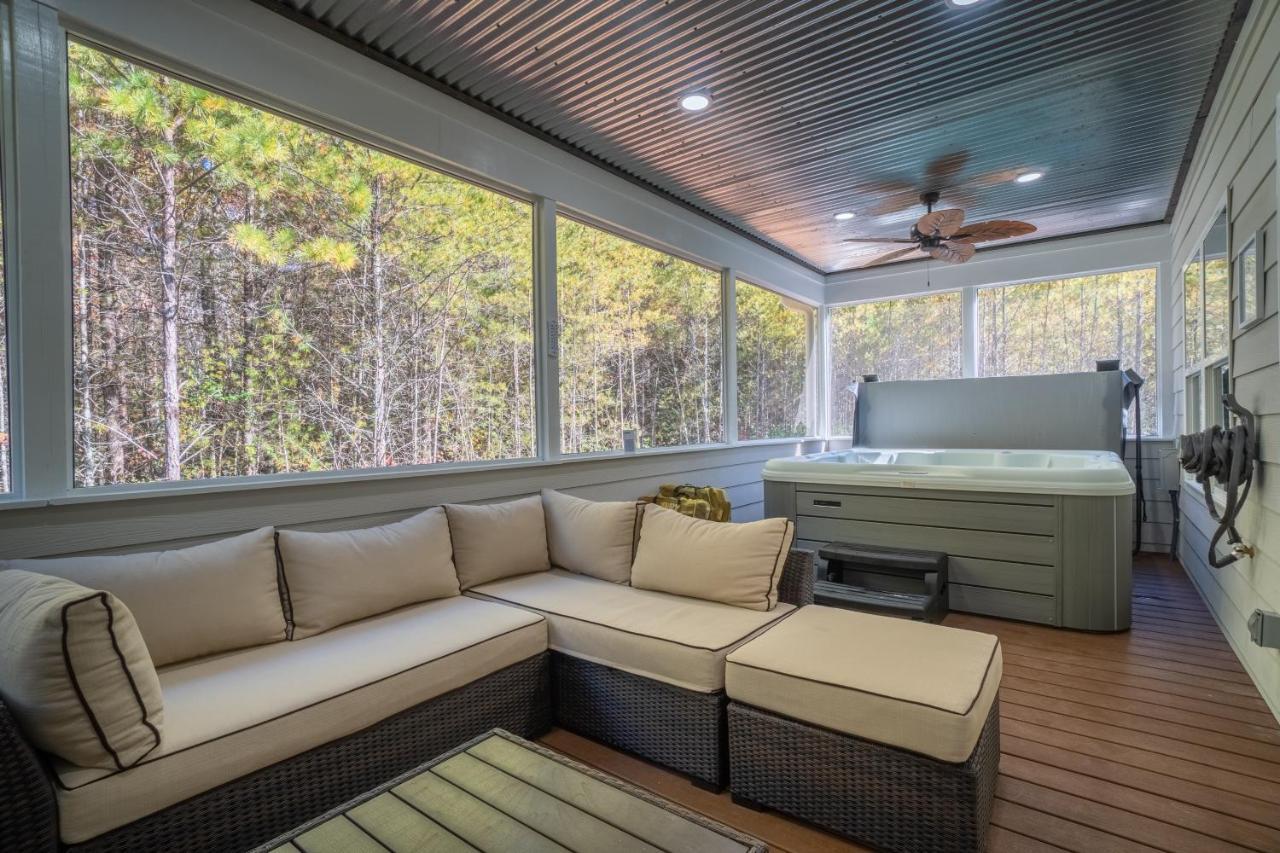 Par-Tee Haus I- Game Room & Hot Tub-Walk To Helen Luaran gambar