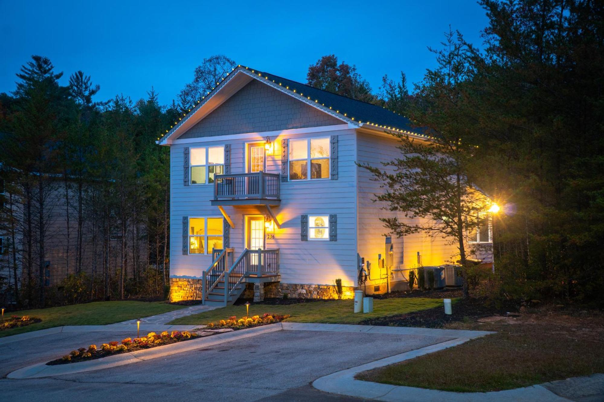 Par-Tee Haus I- Game Room & Hot Tub-Walk To Helen Luaran gambar